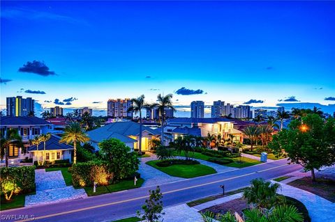 A home in NAPLES