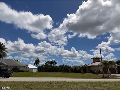 2618 Beach Parkway W Cape Coral FL 33914