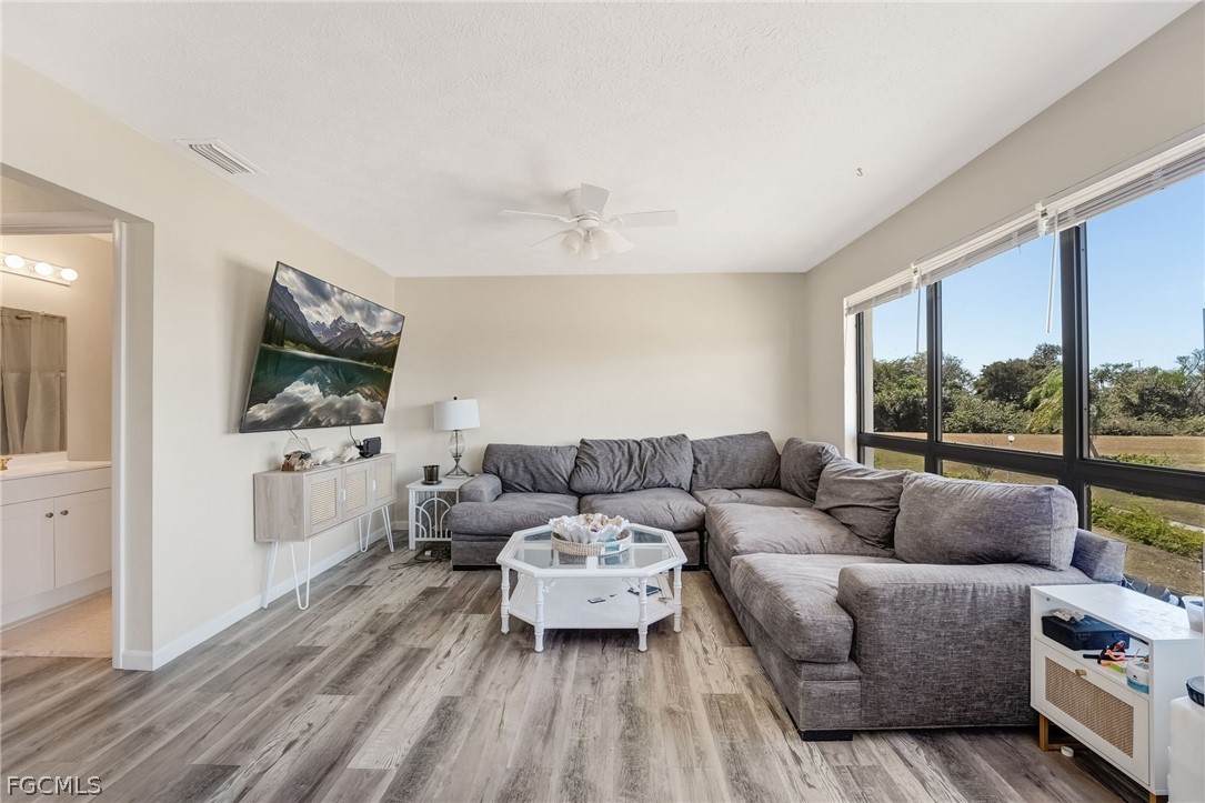 12498 Riverside Drive 205