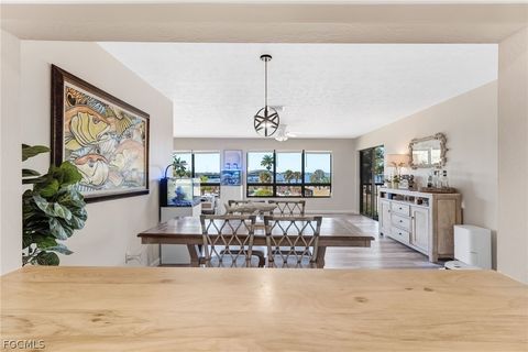 12498 Riverside Drive 205 Fort Myers FL 33919