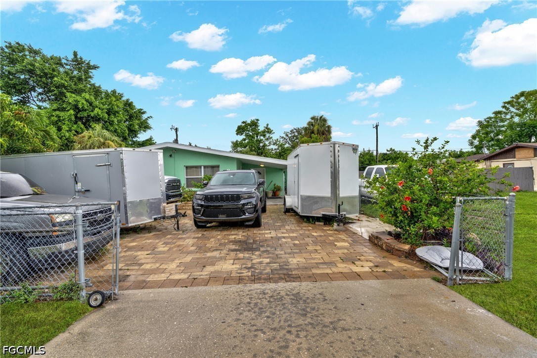 1847 Maple Drive