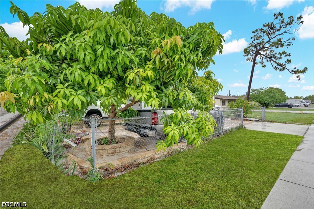 1847 Maple Drive