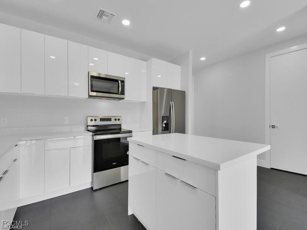 4548-4550 29th Street SW
