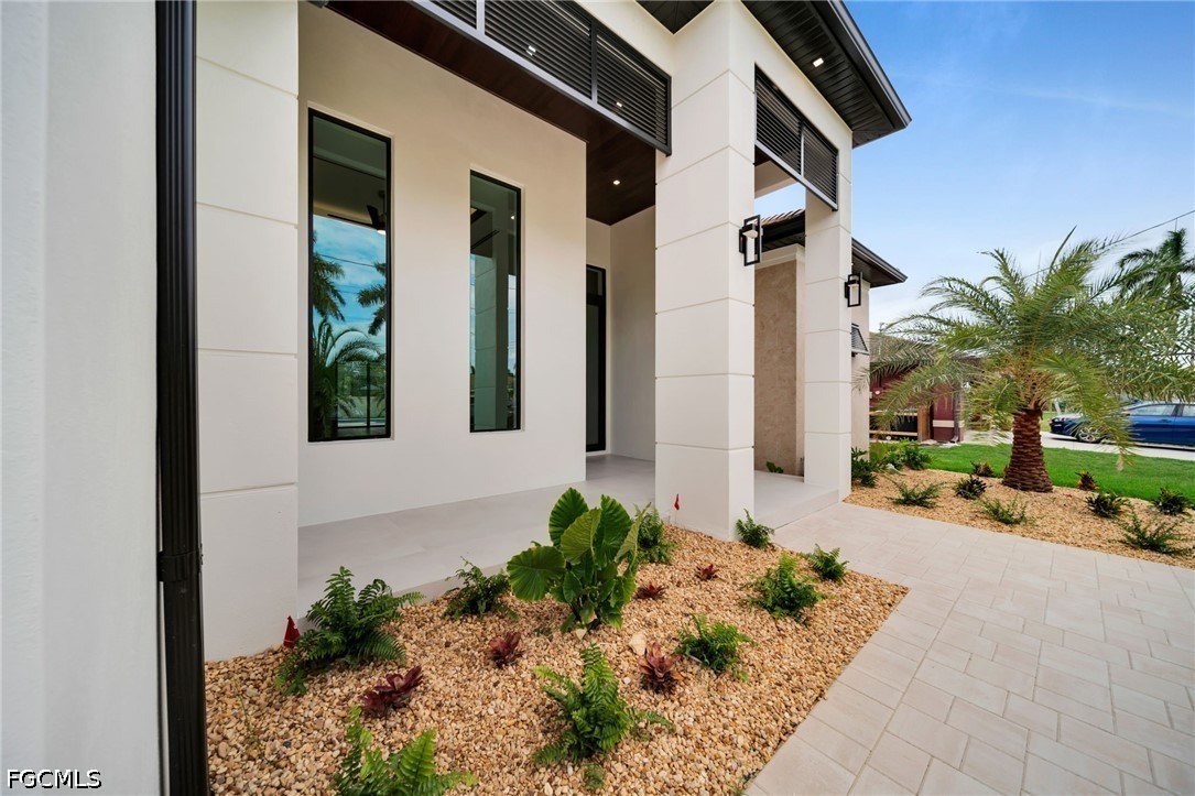 4418 SW 25th Place