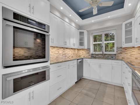 4402 Yacht Harbor Drive 111 Naples FL 34112