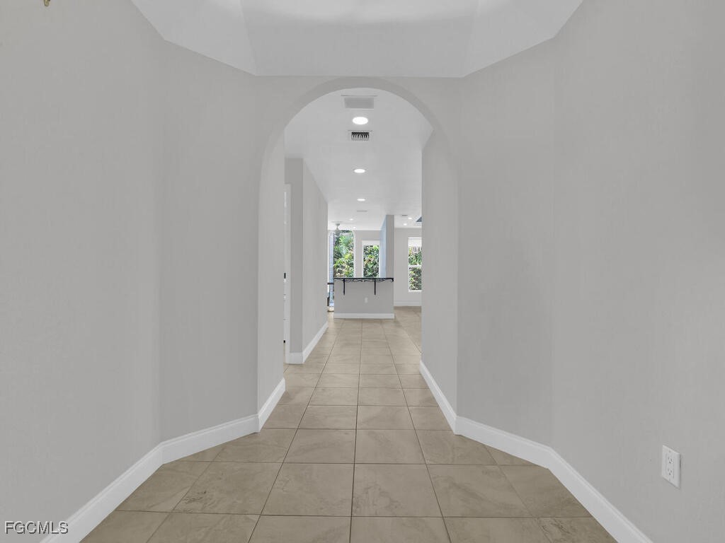 4402 Yacht Harbor Drive 111