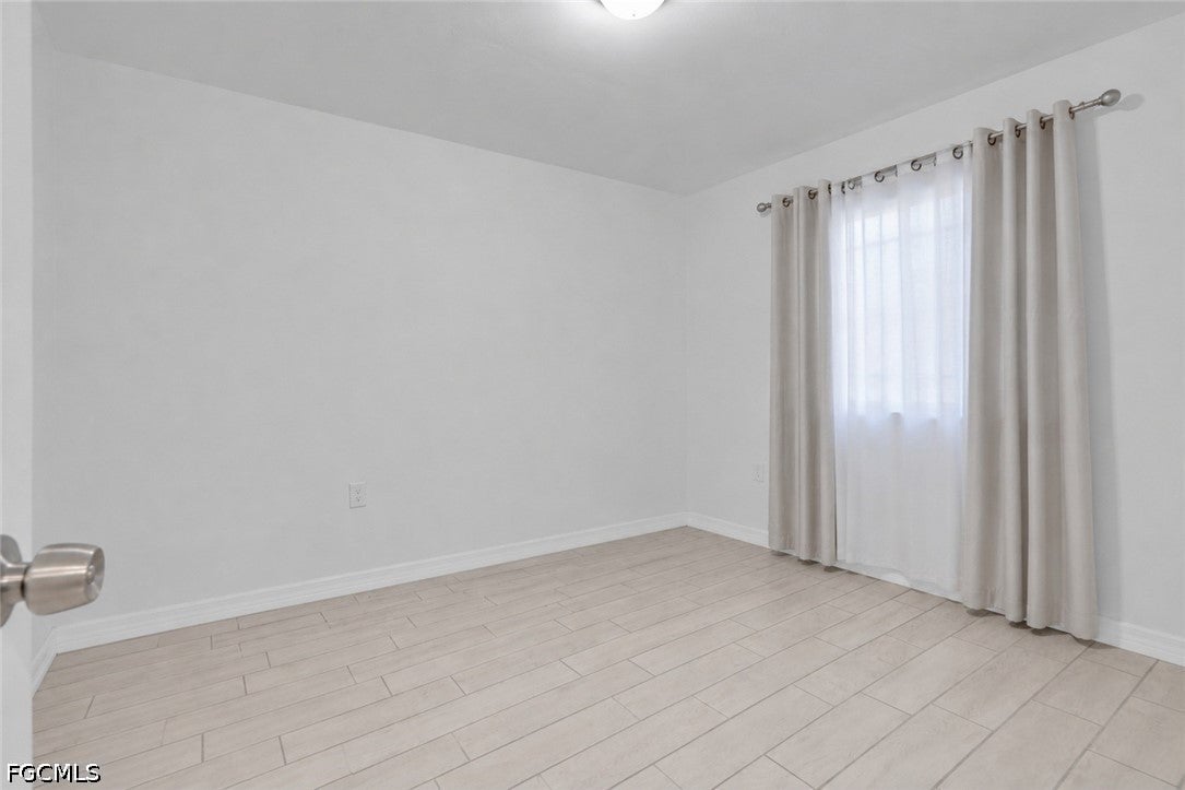 2412/2414 Richard Avenue S