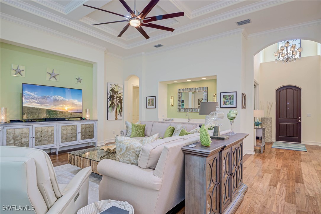 10992 Esteban Drive