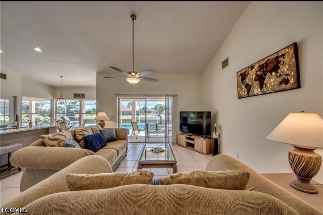 318 SW 28th Street