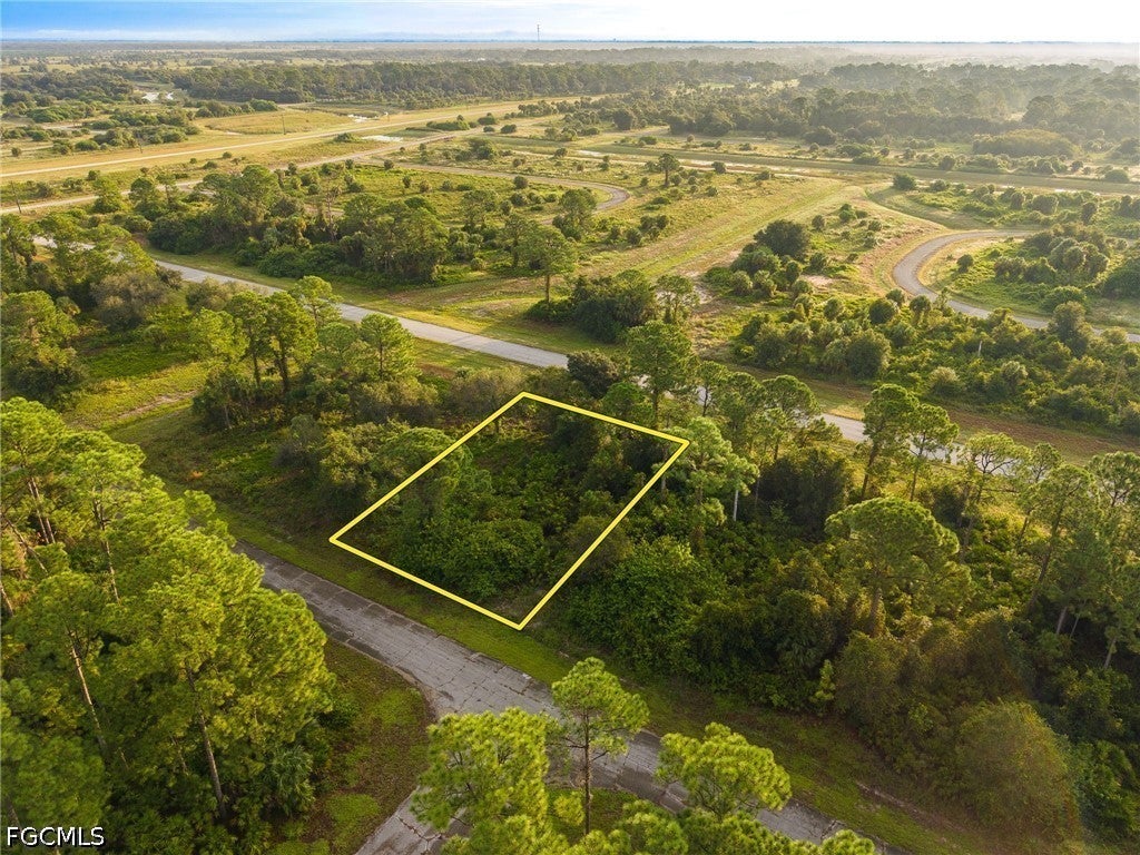 124 Horseshoe Loop