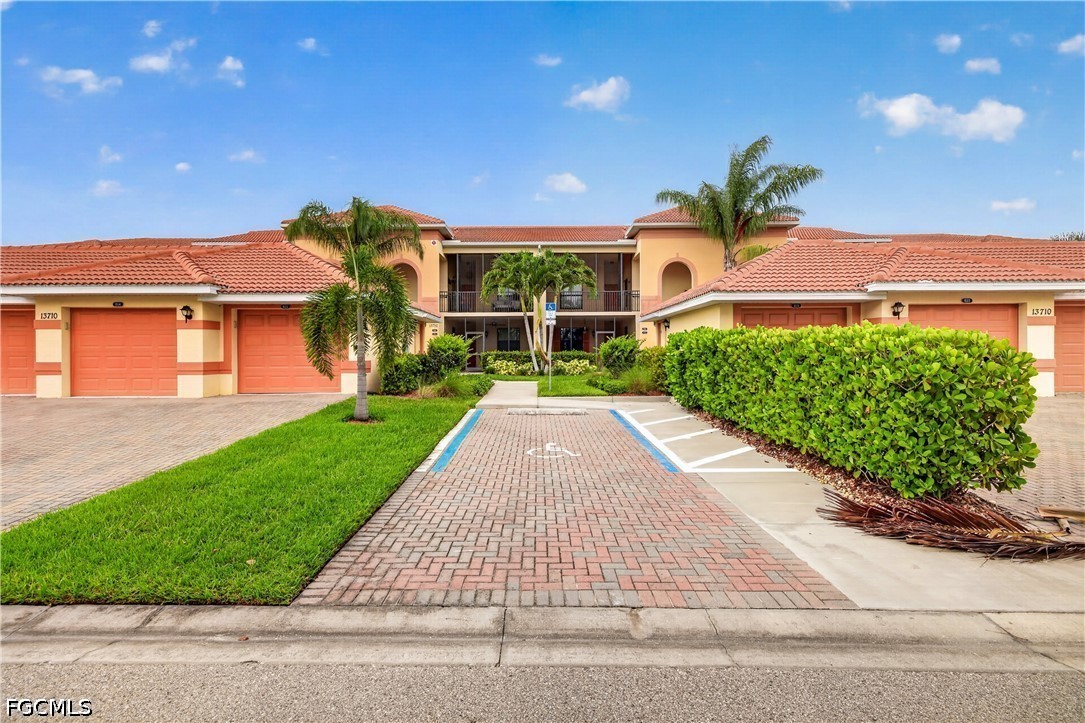 13710 Julias Way 924