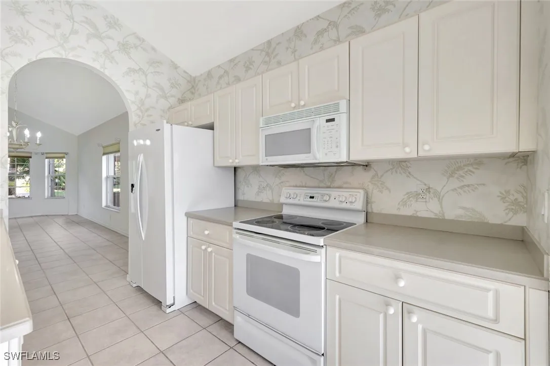 Bonita Springs, Florida 34135, United States, 3 Bedrooms Bedrooms, ,3 BathroomsBathrooms,Residential,Active,229584