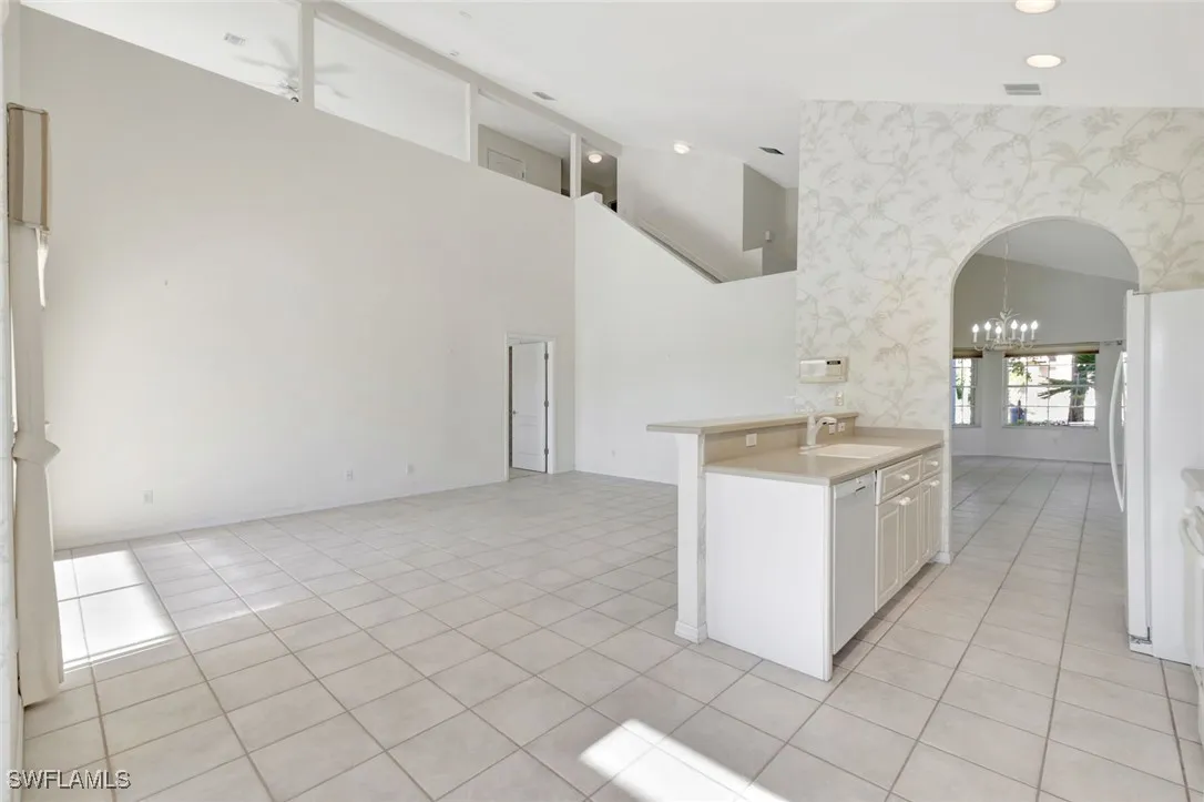 Bonita Springs, Florida 34135, United States, 3 Bedrooms Bedrooms, ,3 BathroomsBathrooms,Residential,Active,229584