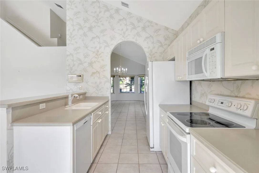 Bonita Springs, Florida 34135, United States, 3 Bedrooms Bedrooms, ,3 BathroomsBathrooms,Residential,Active,229584