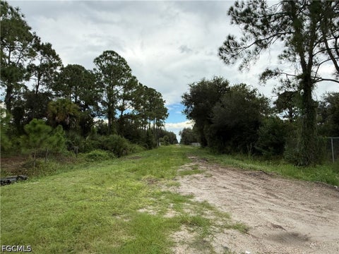Tiny photo for 380 S Lindero Street, Clewiston, FL 33440 (MLS # 2026039564)