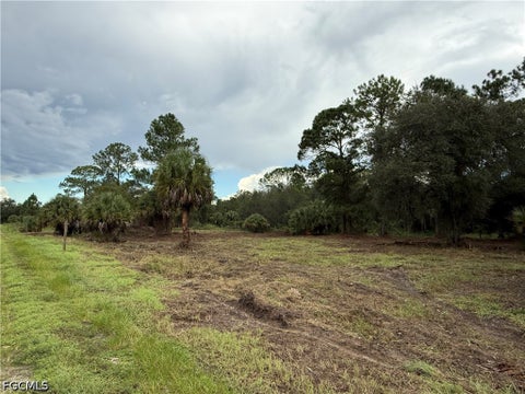 Tiny photo for 380 S Lindero Street, Clewiston, FL 33440 (MLS # 2026039564)