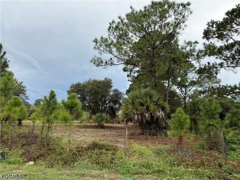 Tiny photo for 380 S Lindero Street, Clewiston, FL 33440 (MLS # 2026039564)