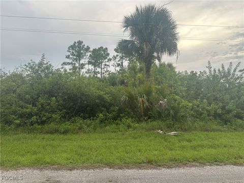 Tiny photo for 850 Haskell Street E, Lehigh Acres, FL 33974 (MLS # 2025013636)