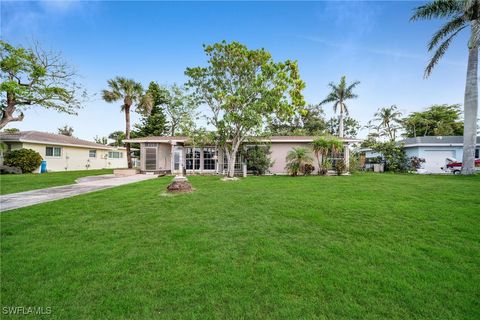 121 SE 44th Street Cape Coral FL 33904