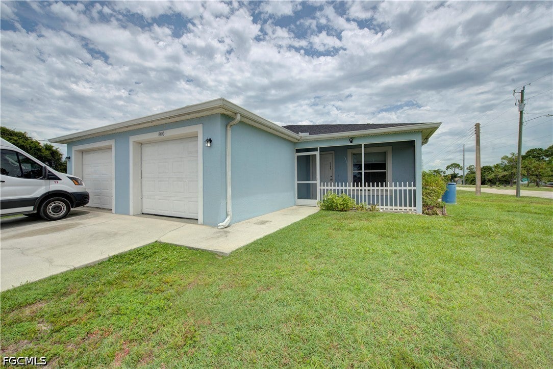 4402 Douglas Lane