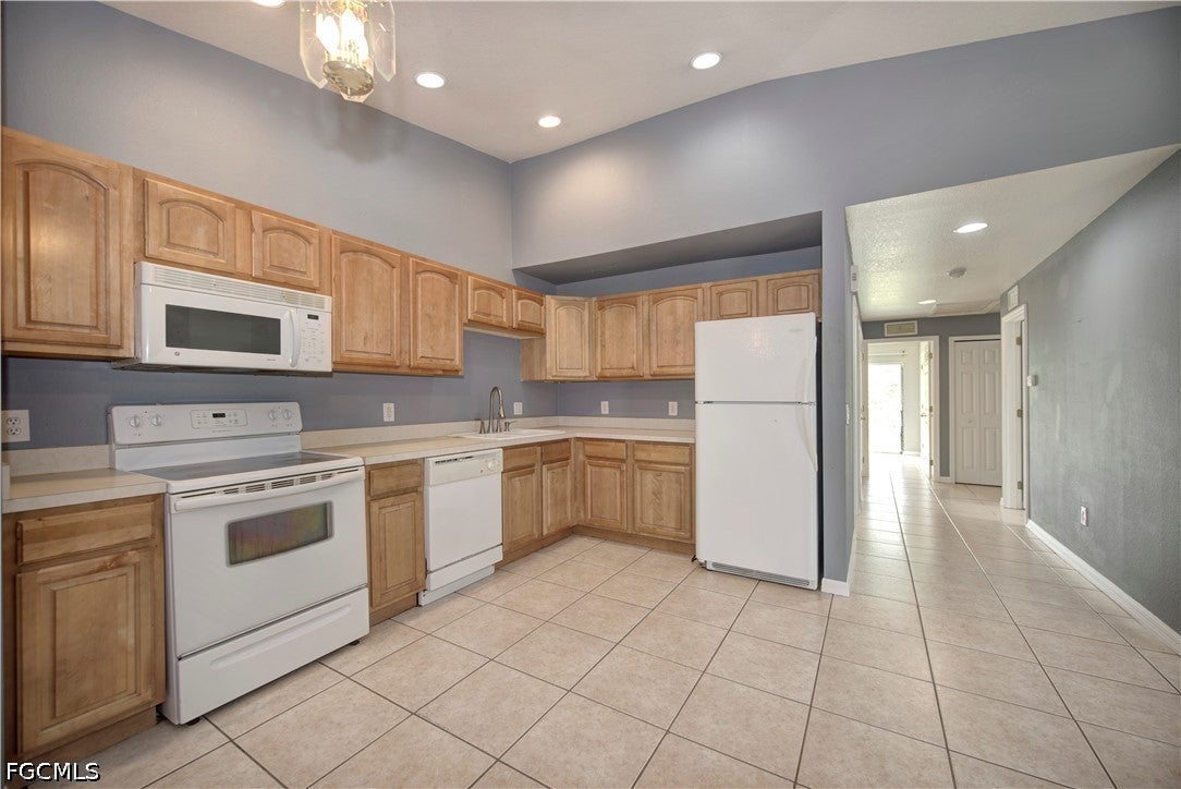 4402 Douglas Lane