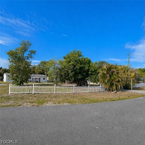 Tiny photo for 2520 Brownell Court, North Fort Myers, FL 33917 (MLS # 2026018473)