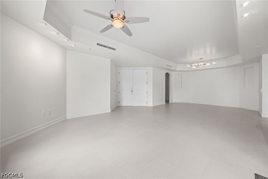 14270 Royal Harbour Court 323