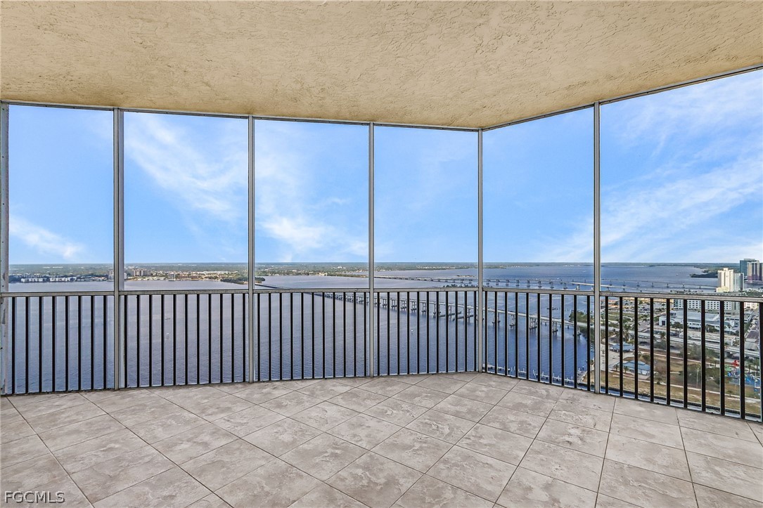 2104 W First Street 3204