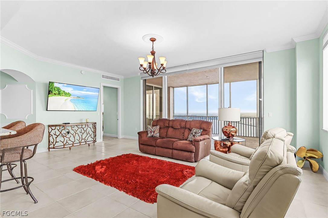 2104 W First Street 3204