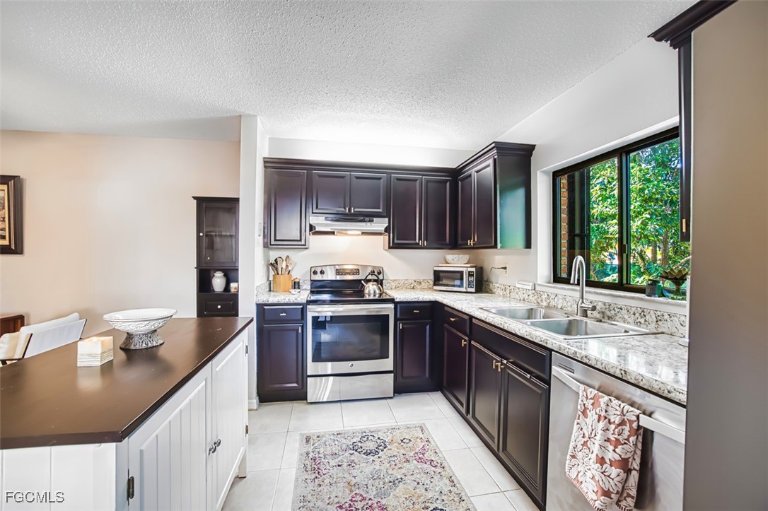 1444 Park Shore Circle 3