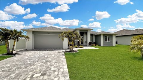 921 NE 13th Avenue Cape Coral FL 33909