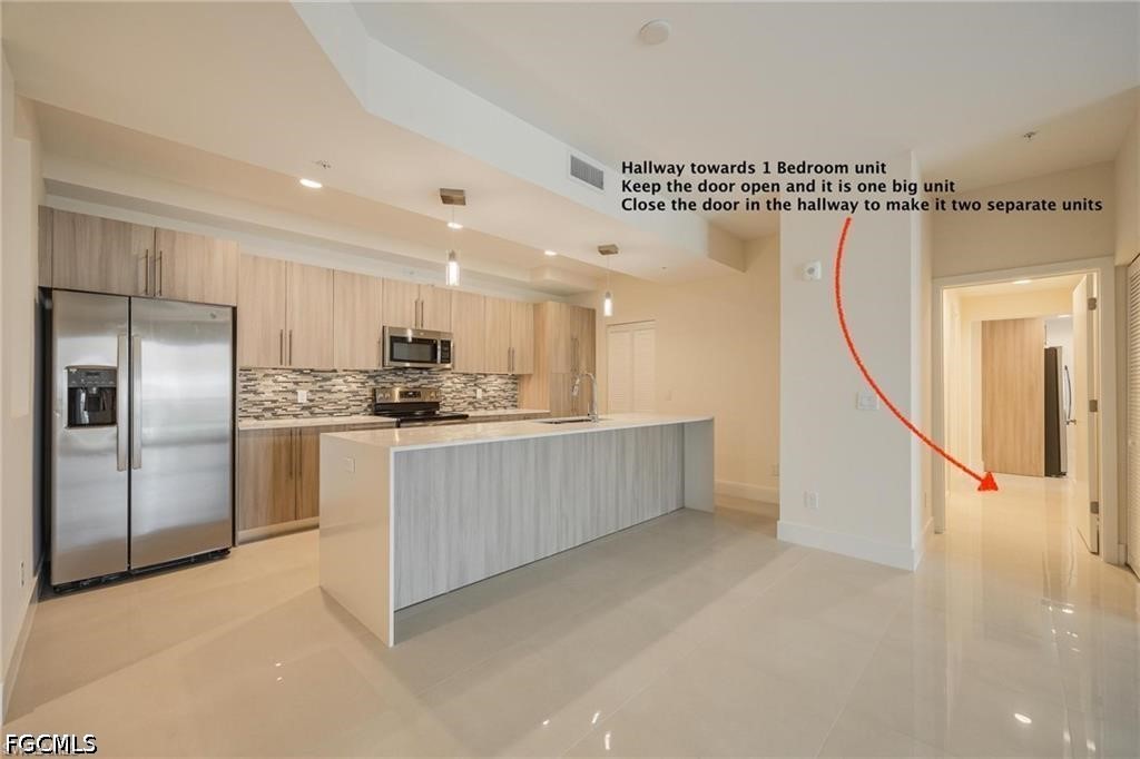 15901 ROYAL POINTE Lane 306