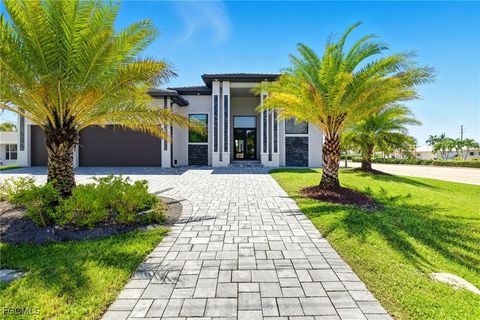 802 El Dorado Parkway E Cape Coral FL 33904