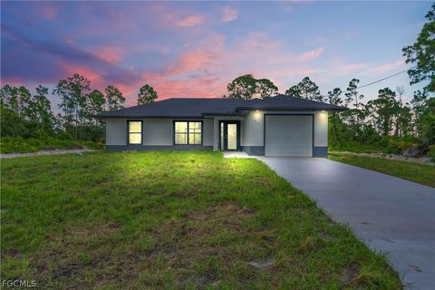 1036 Cresthaven Street Lehigh Acres FL 33974