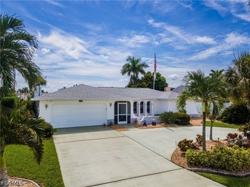 3319 SE 17th Avenue Cape Coral FL 33904