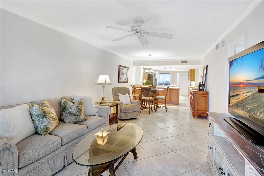 4263 Bay Beach Lane 714