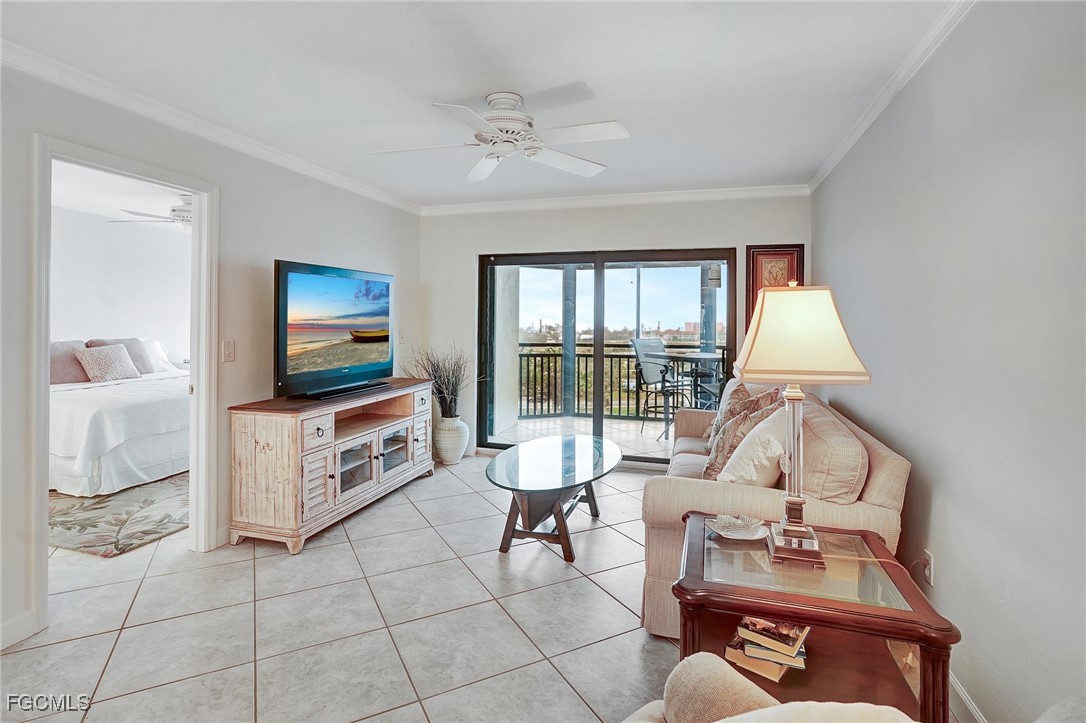 4263 Bay Beach Lane 714