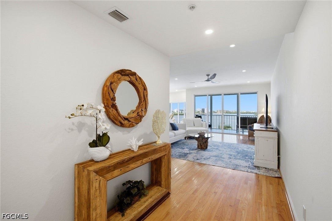 4141 Bay Beach Lane 463