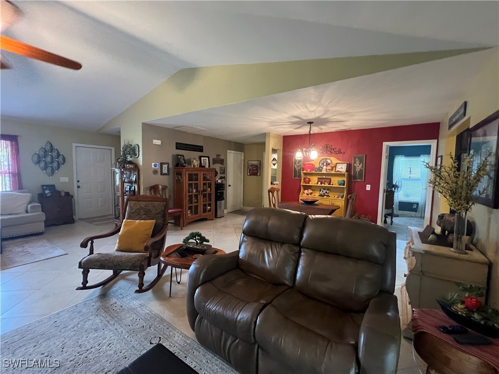 538 SE 32nd Terrace