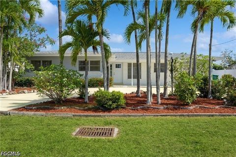 Tiny photo for 1453 Venetian Court, Cape Coral, FL 33904 (MLS # 2026020620)