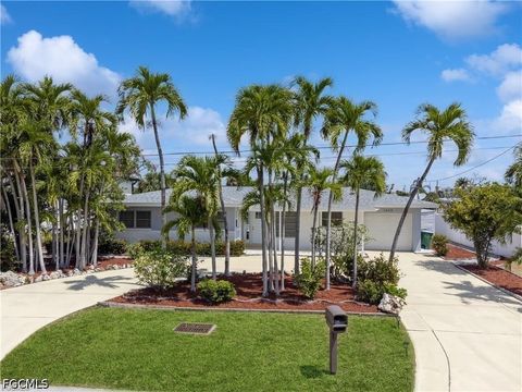 Photo of 1453 Venetian Court, Cape Coral, FL 33904 (MLS # 2026020620)