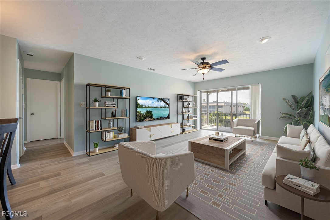 920 SE 46th Street 6