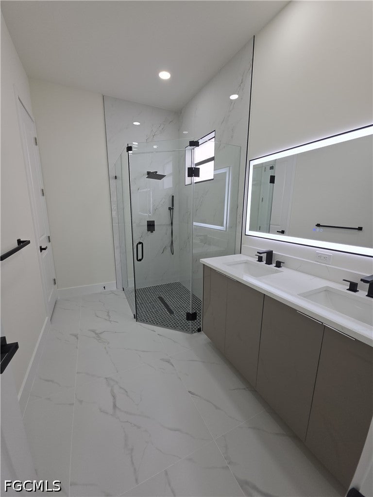 706 W 11th Street