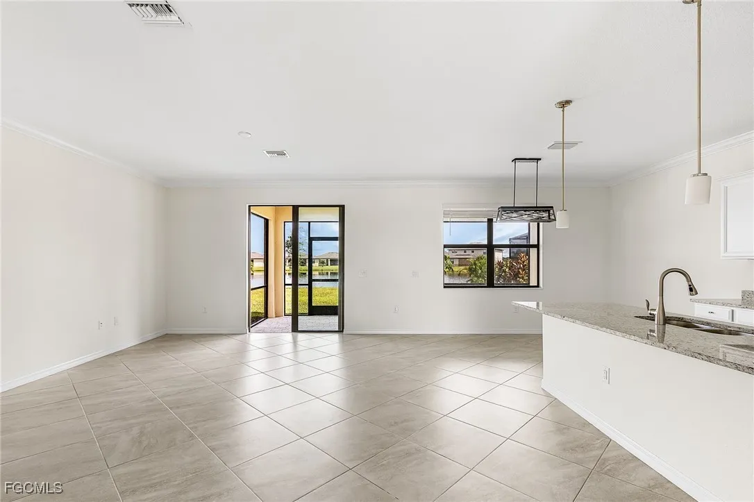 Fort Myers, Florida 33905, United States, 4 Bedrooms Bedrooms, ,3 BathroomsBathrooms,Residential,Active,221057