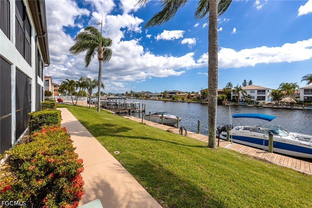 3736 SE 12th Avenue 102