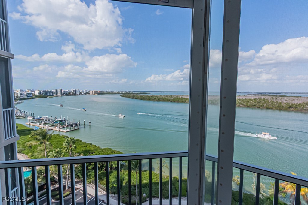 4141 Bay Beach Lane 496