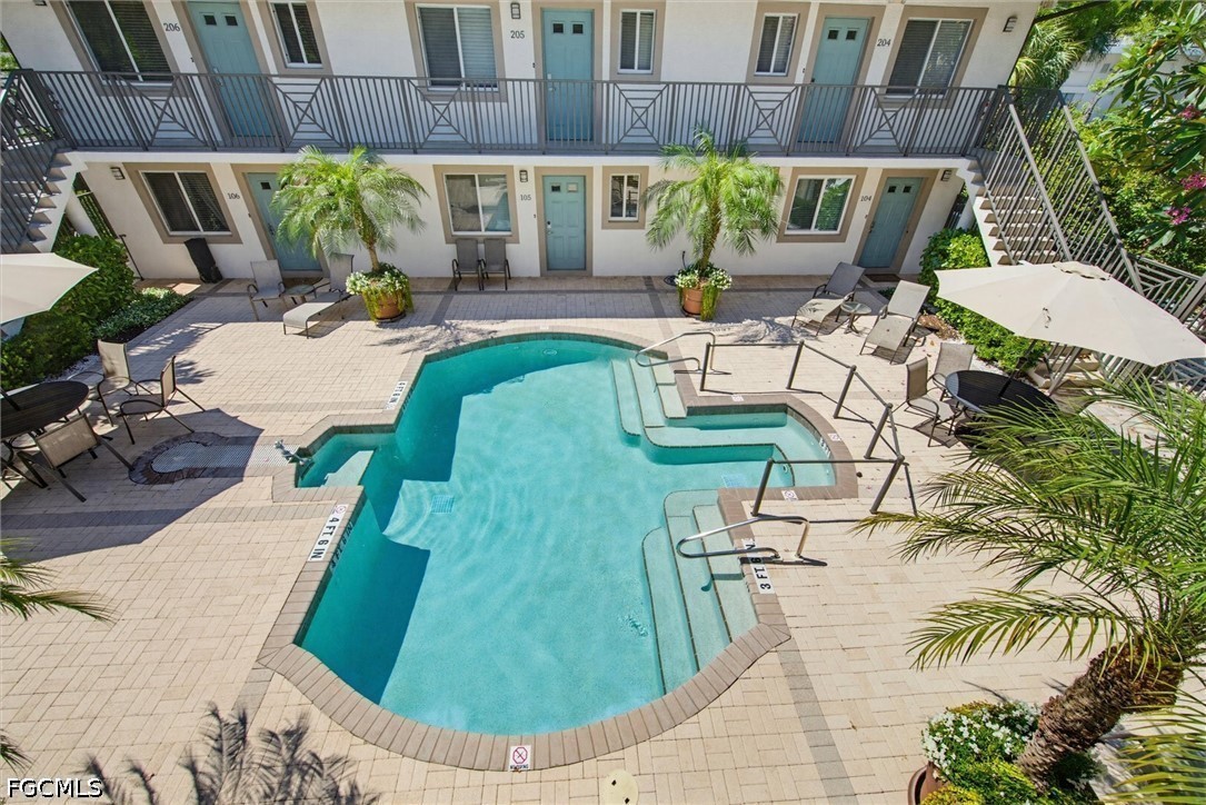 480 5th Street S 202