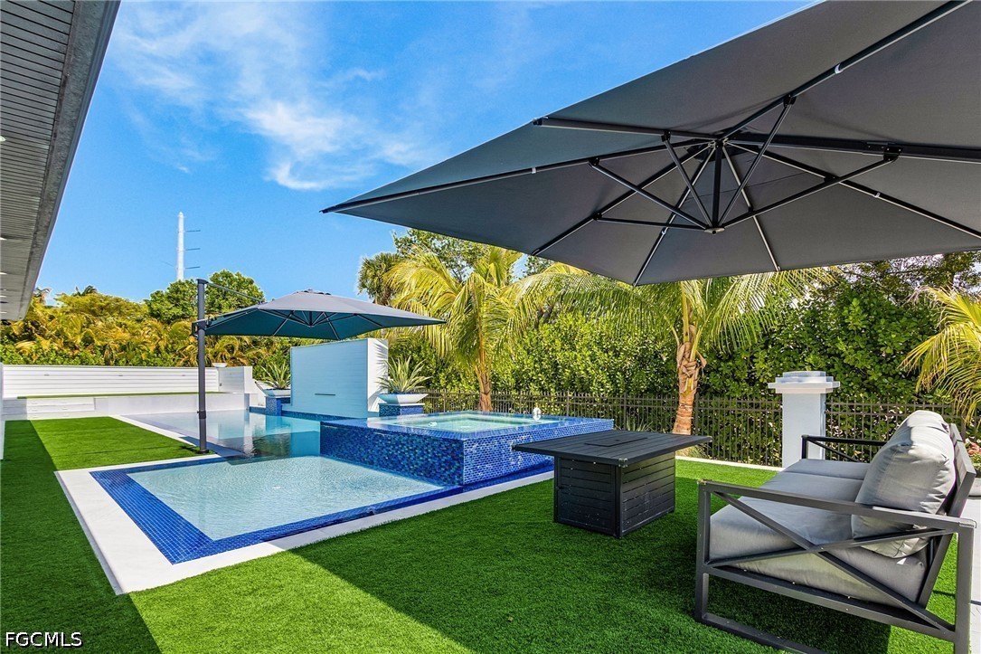 8800 Woodgate Manor Court