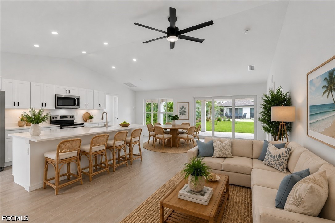 2221 NW 43rd Avenue