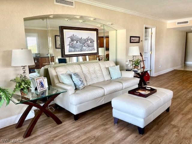 5260 S Landings Drive 501